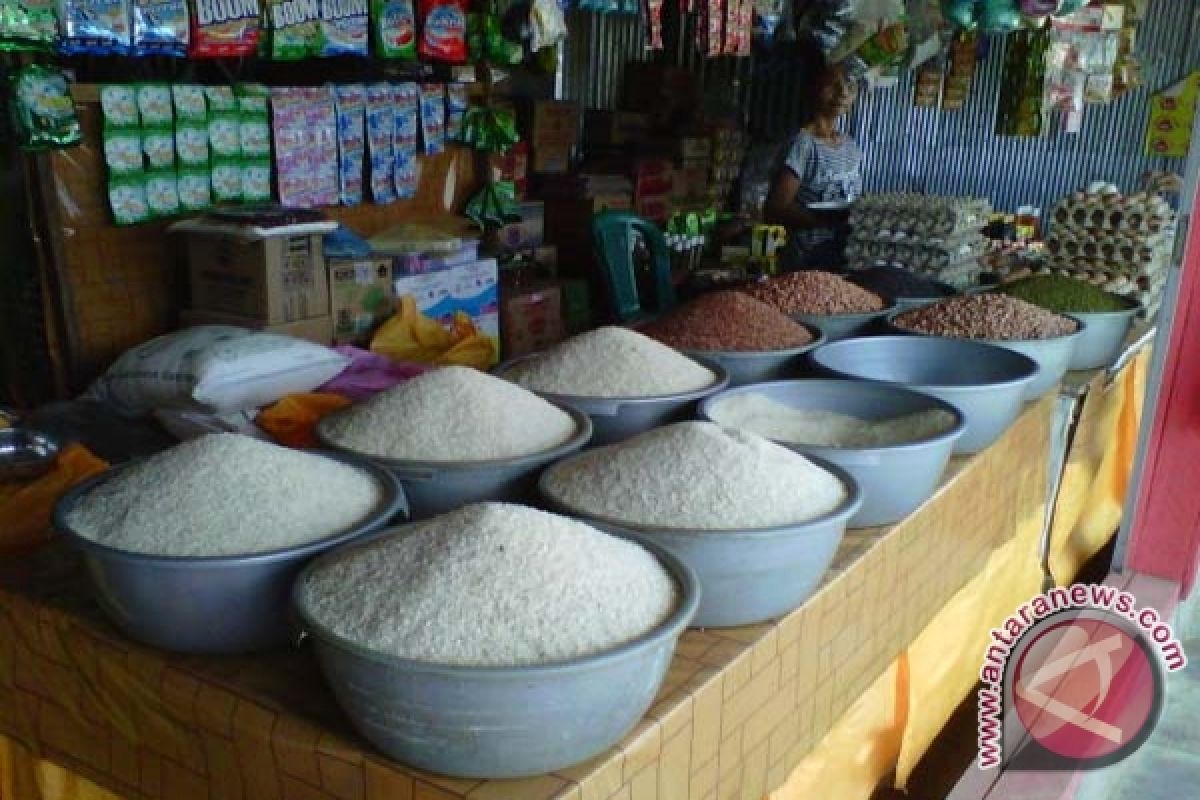 Harga beras di Baubau belum normal