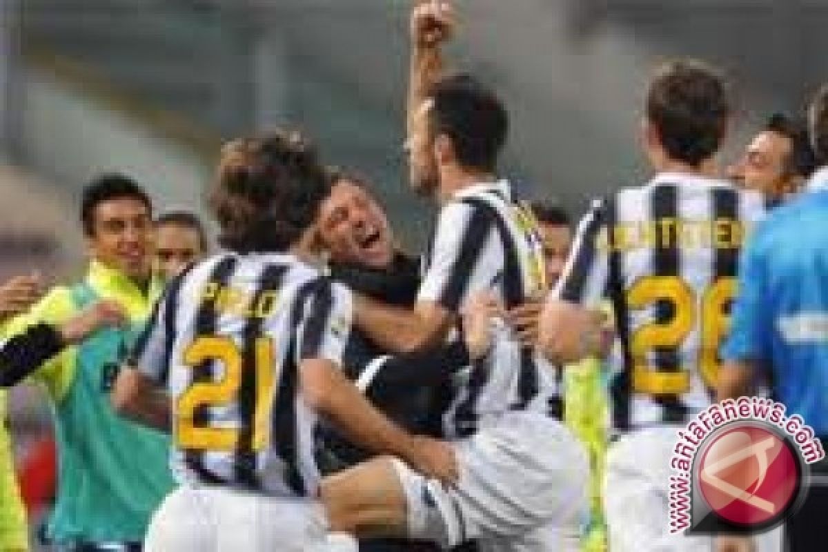 Juventus Ke Puncak Klasemen Usai Telan Chievo 4-0