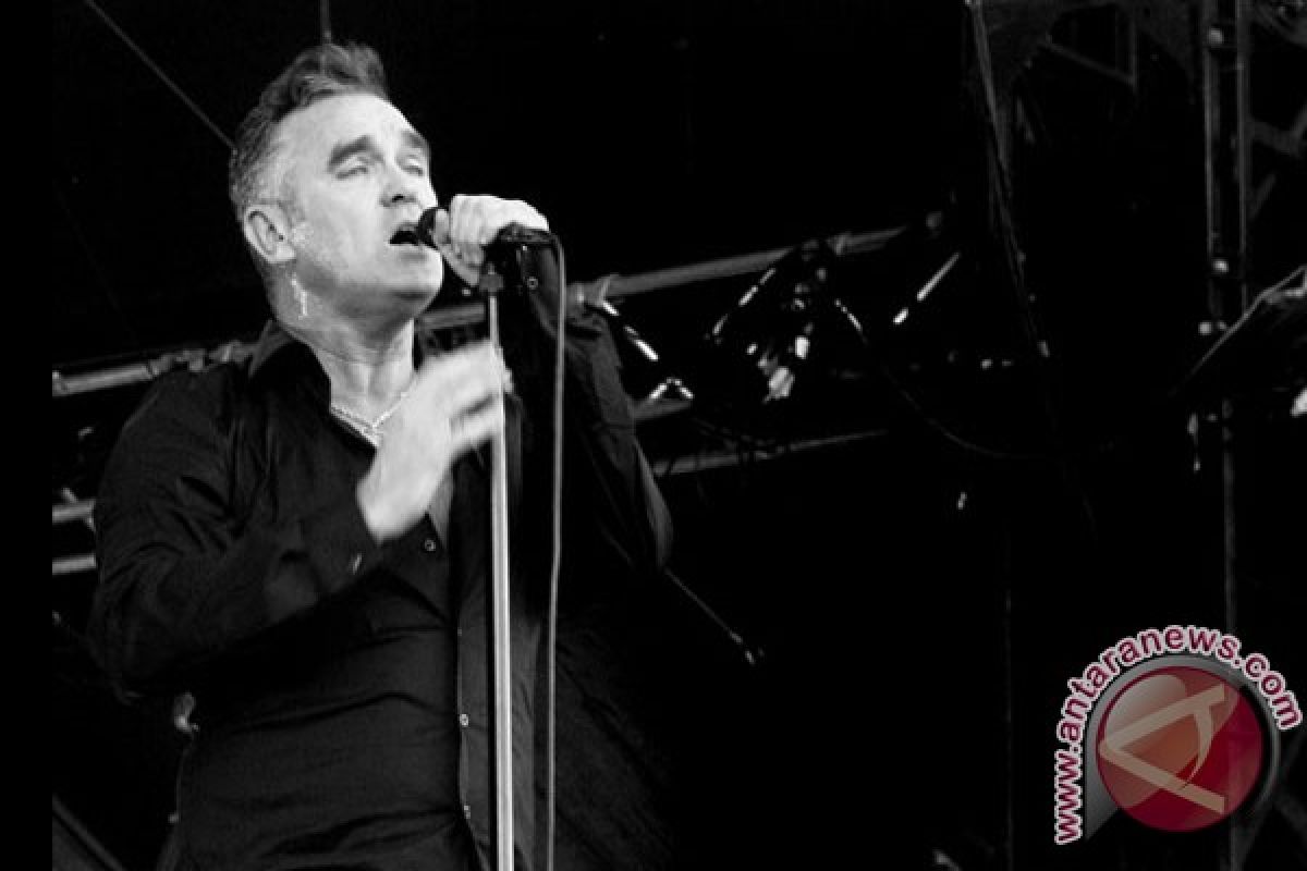 Konser Morrissey tertunda   tiga tur di Kanada  Karena "darurat medis"