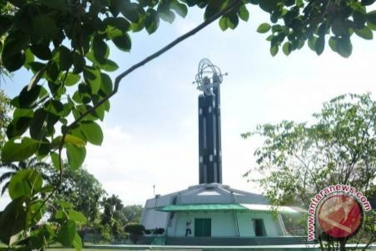 Pontianak Berikan Potongan IMB Pengembang Tugu Khatulistiwa 