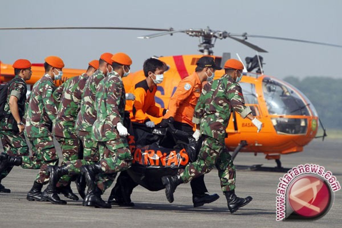 Evakuasi 12 korban penembakan akan gunakan pesawat sipil
