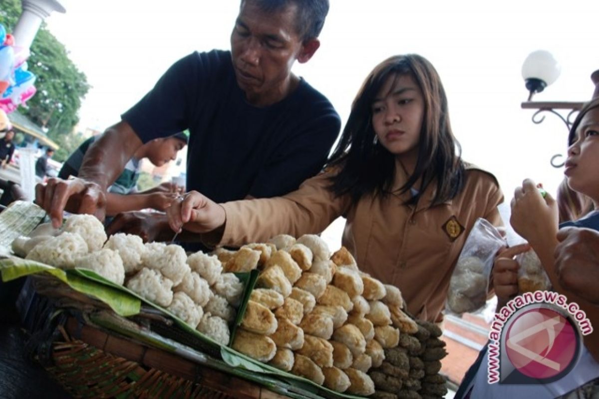 Makanan khas pempek "go internasional"