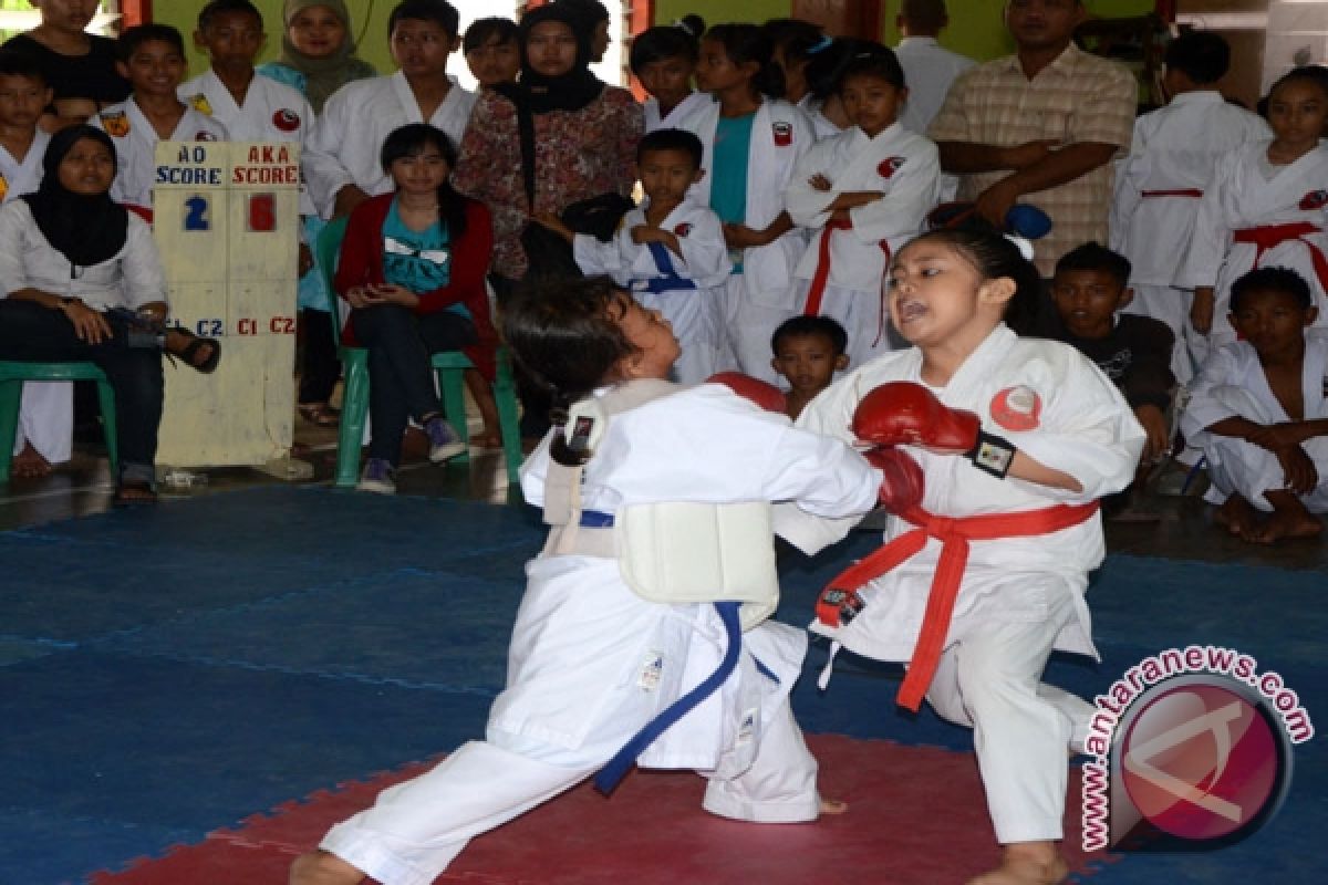 Tim Karate Kabupaten Pali sumbang emas Porprov