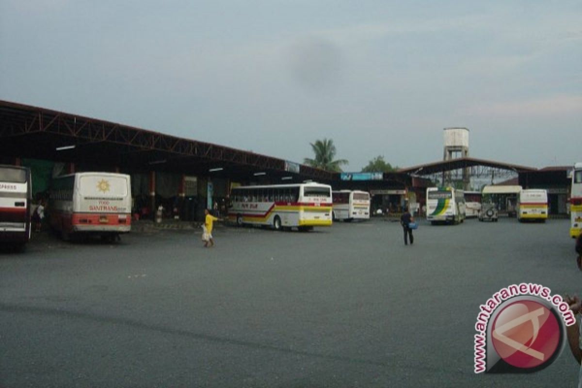 Kalbar Perpanjang Uji Coba Terminal Bus Antarnegara