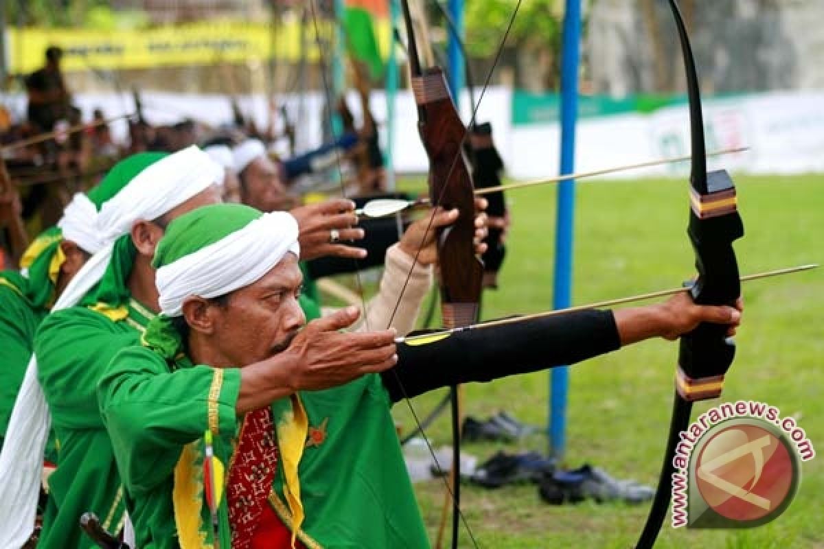 Ratusan peserta ikuti lomba "jemparingan" HUT Sleman 