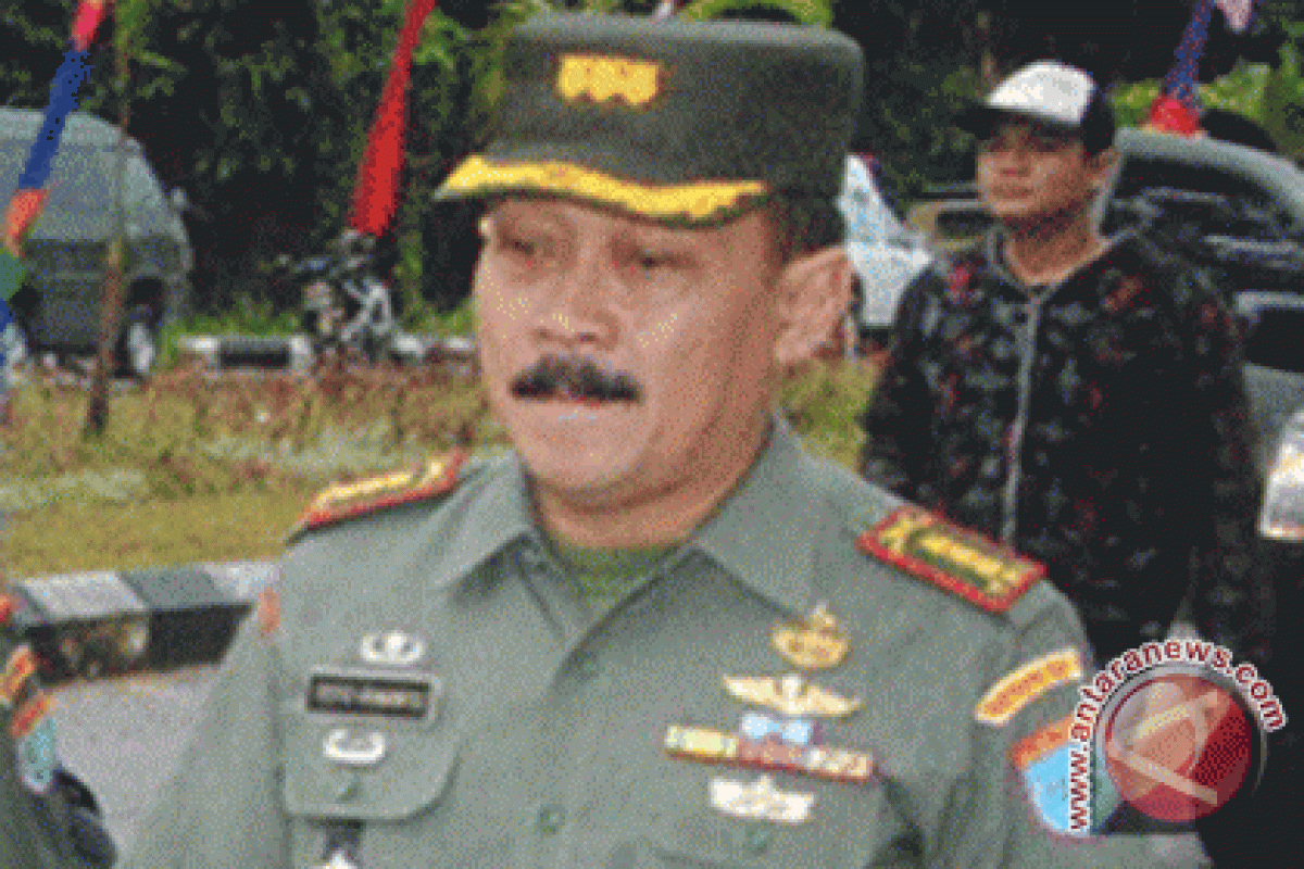 TNI Bangun Infrastruktur Desa di Kapuas Hulu