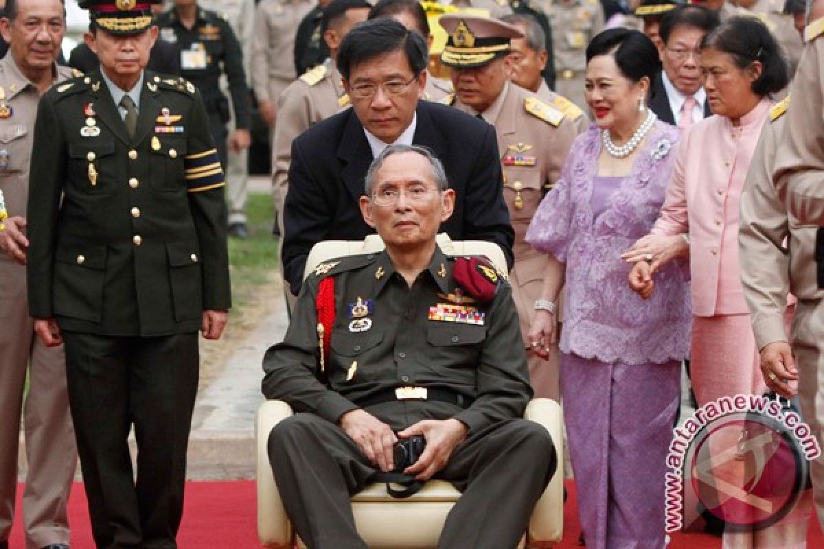 Tim medis: Raja dan Ratu Thailand dalam kondisi sehat