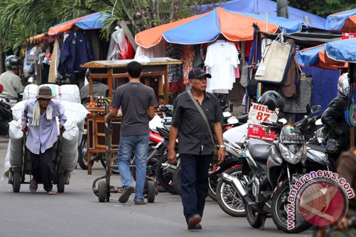Trotoar Jakarta tak ramah tunanetra