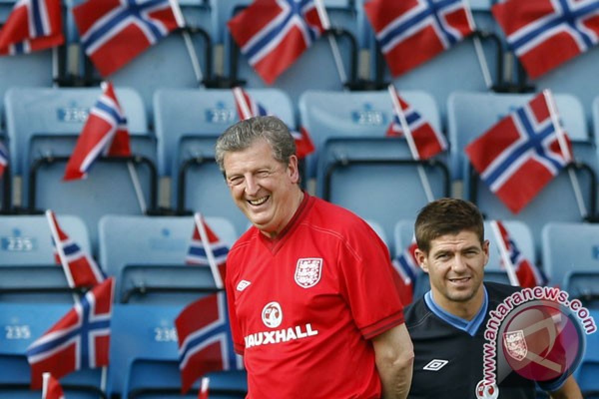 Euro 2016 - Perang urat syaraf Inggris-Wales berlanjut, Hodgson meradang