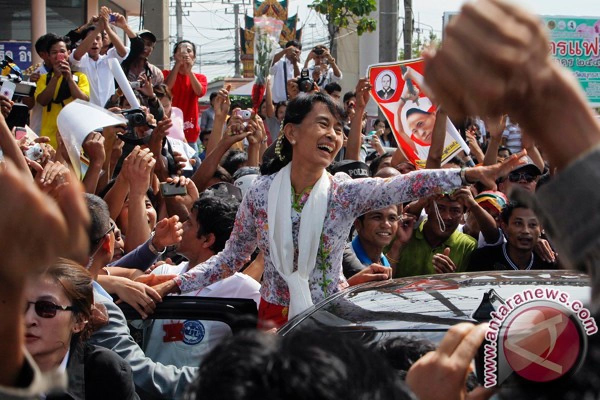 Aung San Suu-kyi hadiri Forum Ekonomi Dunia