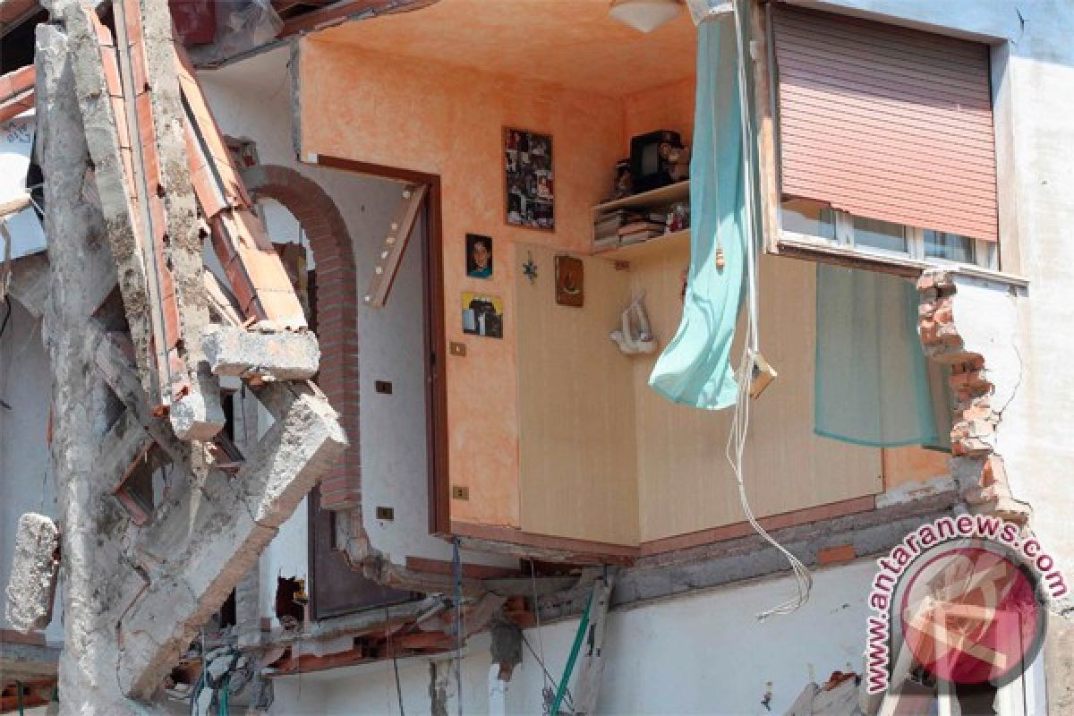 Seven Italian experts jailed for "inexact" evaluation of 2009 earthquake