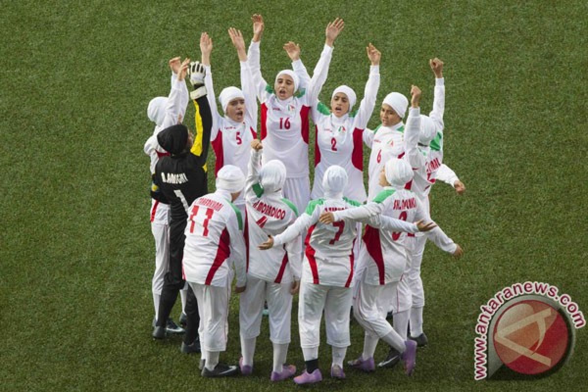 FIFA resmi bolehkan jilbab di lapangan sepakbola