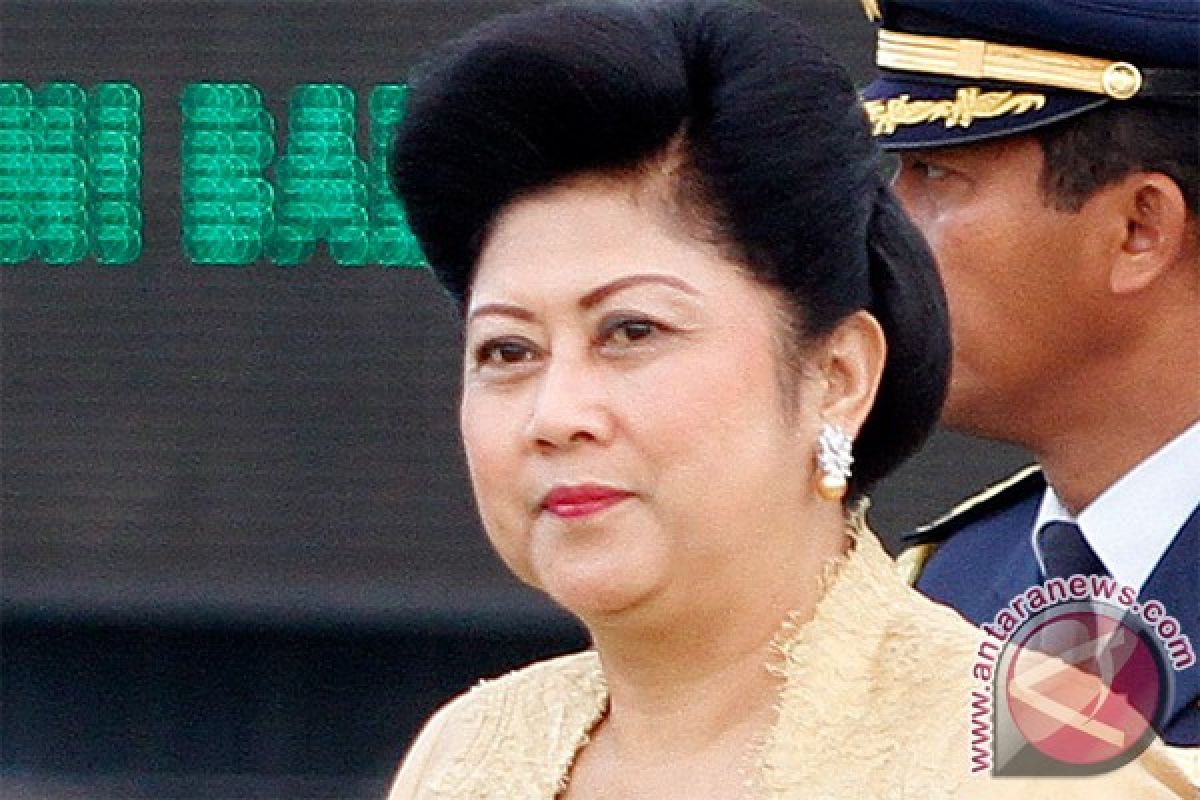 First Lady Ani Yudhoyono to undergo surgery in US