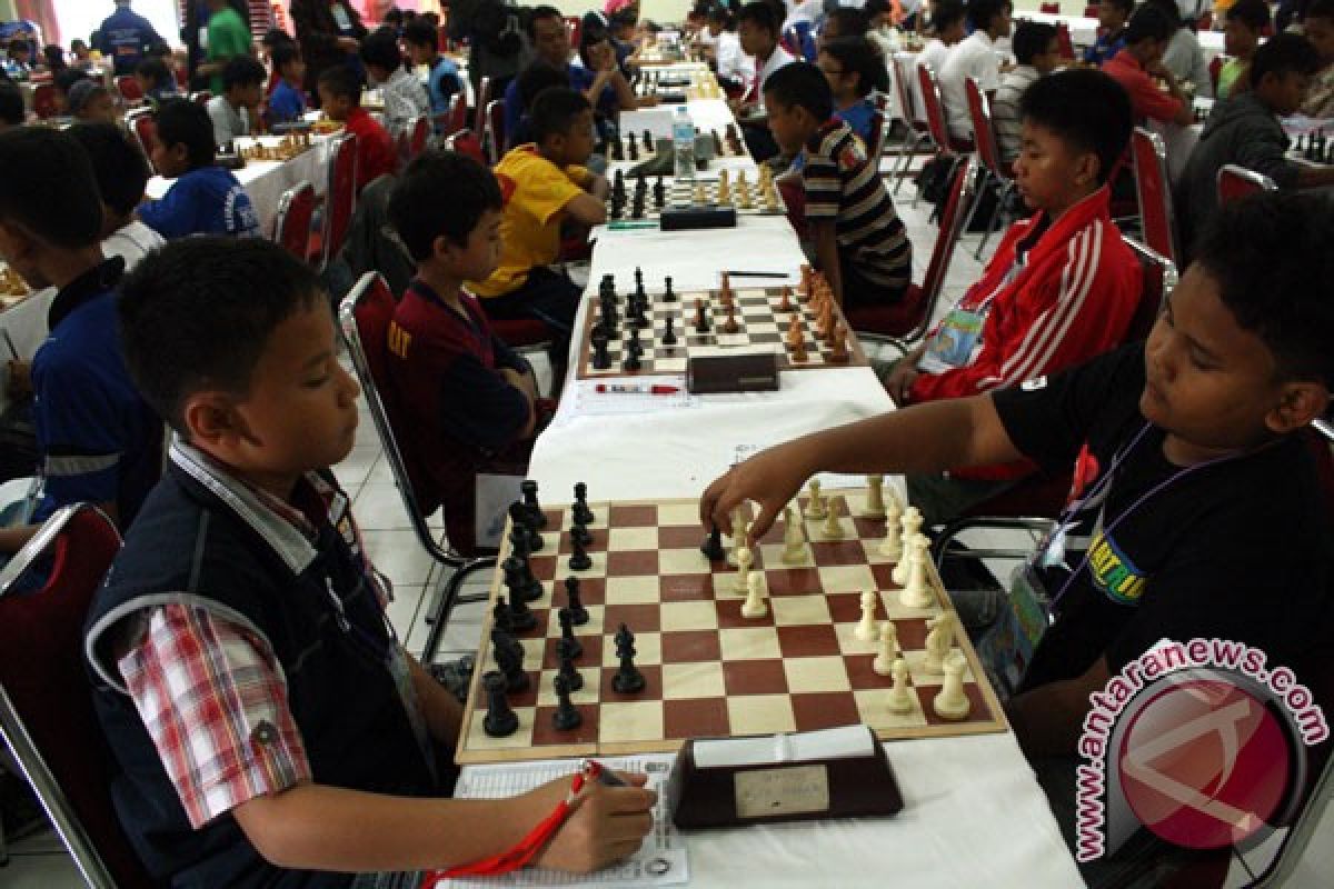 161 pecatur ikuti Pertamina Open 2012