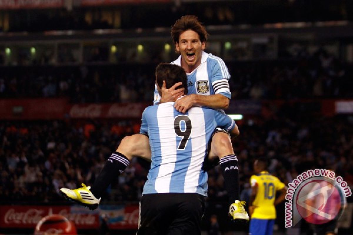 Dzeko, Enyeama dan Queiroz siap kubur mimpi Messi