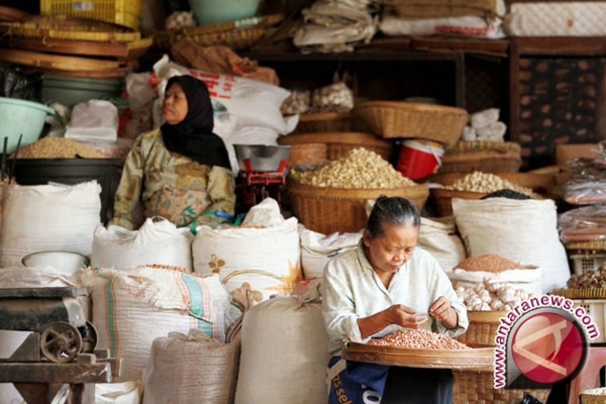 Sejumlah pasar tradisional mulai gelar belanja berhadiah 