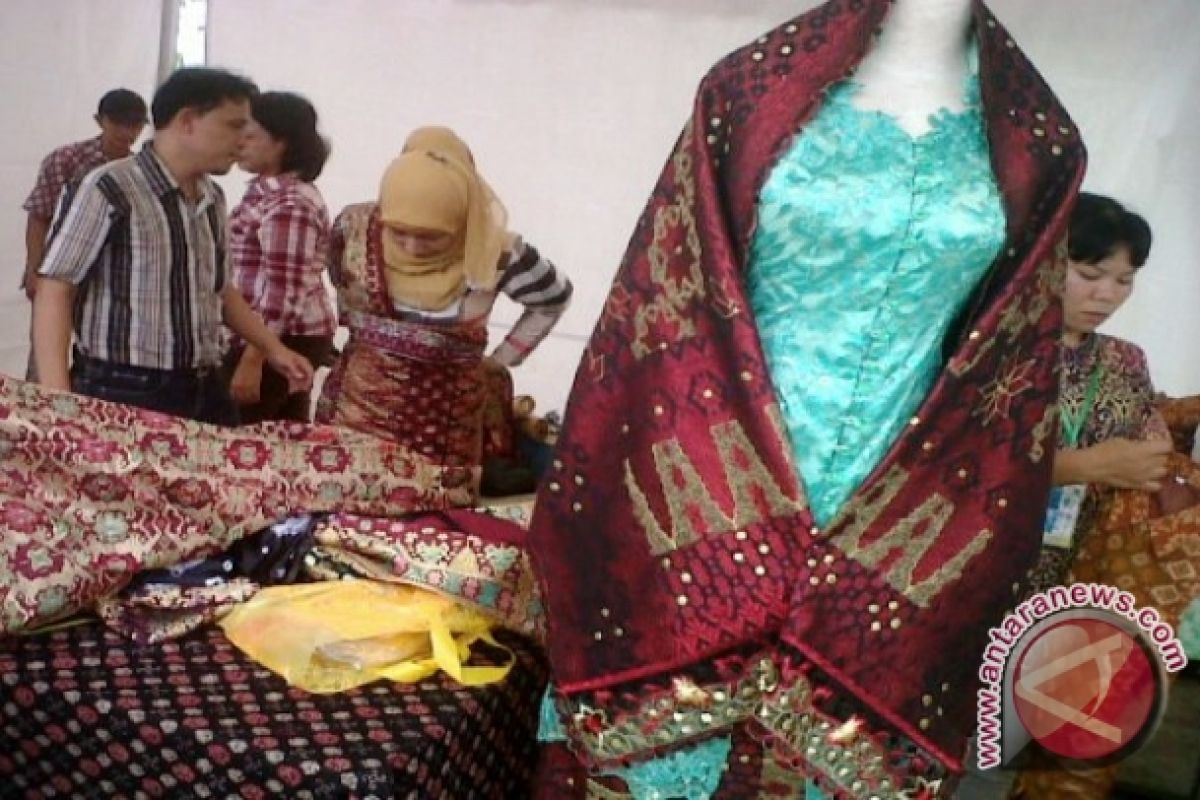 Puan Maharani hadiri peluncuran songket budaya Sumsel 