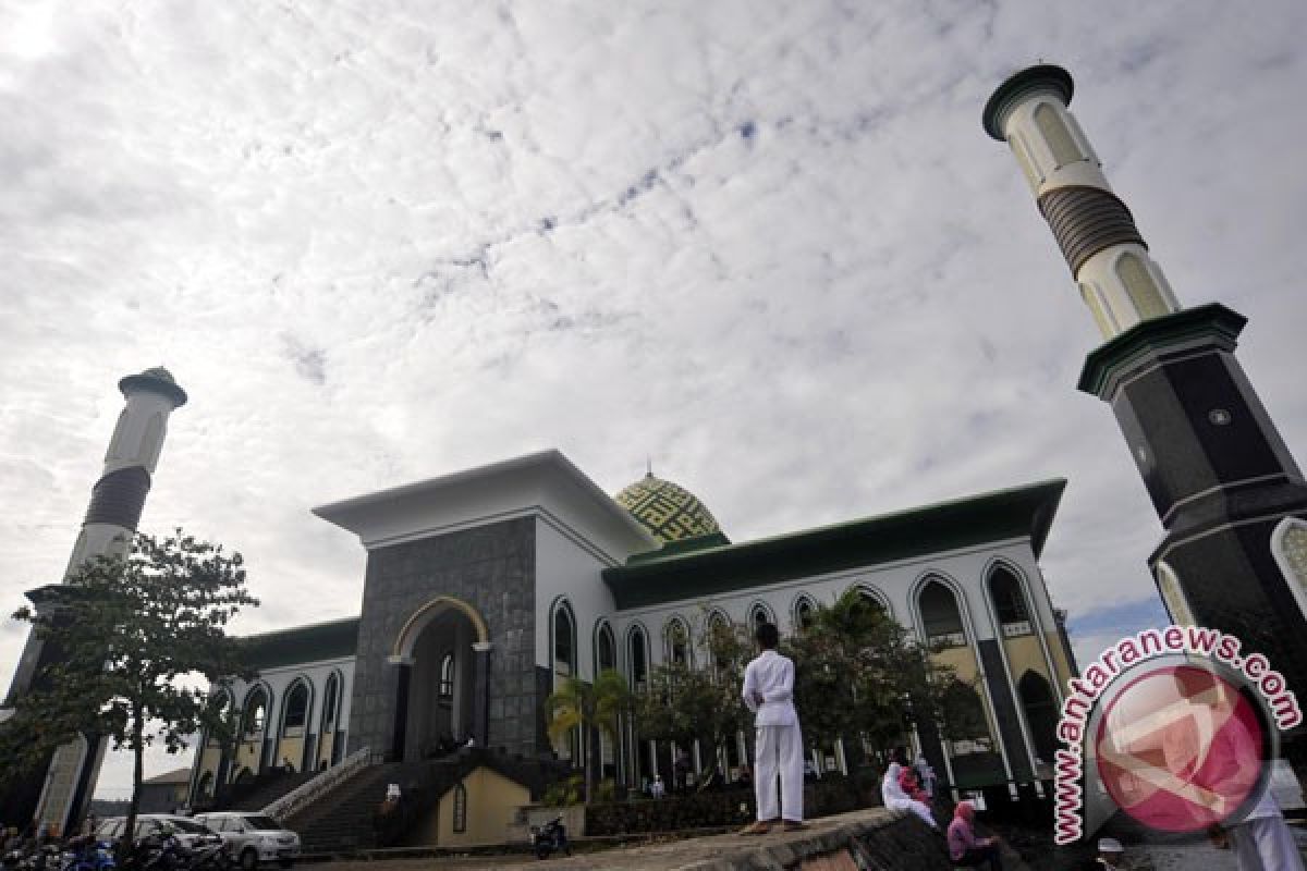 Insentif imam masjid-pendeta Tidore Kepulauan akan dinaikkan