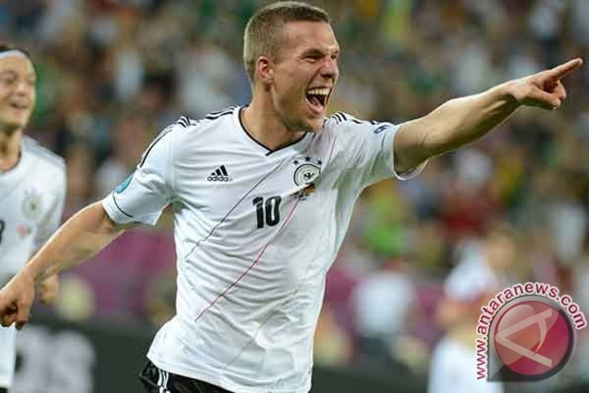 Euro 2016 - Lukas Podolski kritik keras format baru 24 tim