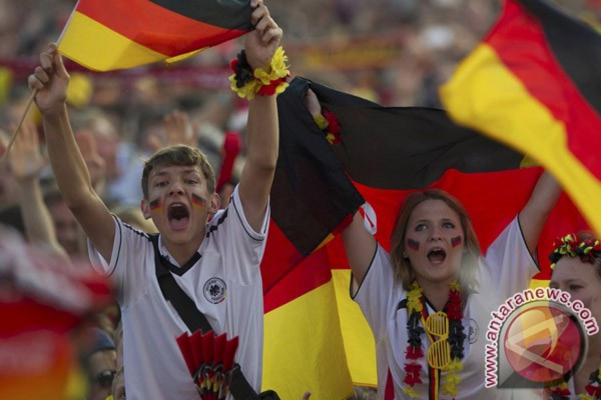 Pendukung Jerman berharap kemenangan di dua laga