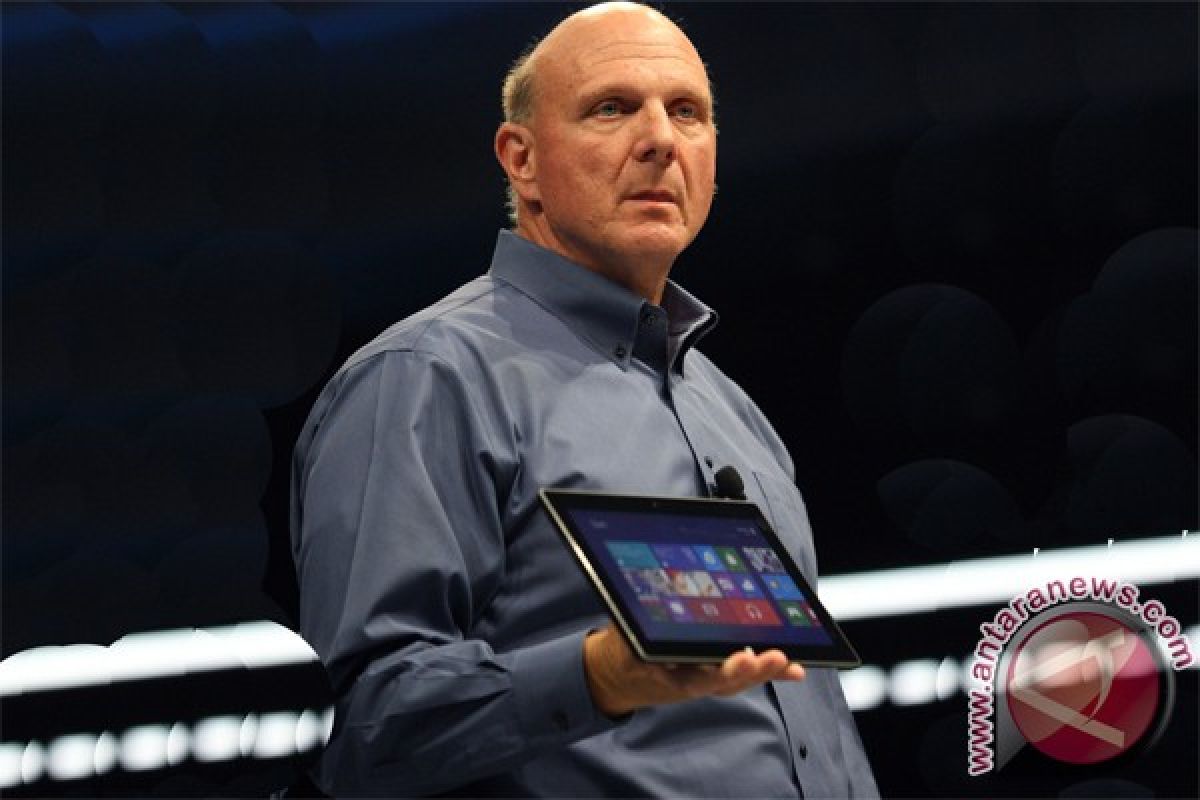 Ballmer akui Surface tidak akan lampaui penjualan PC