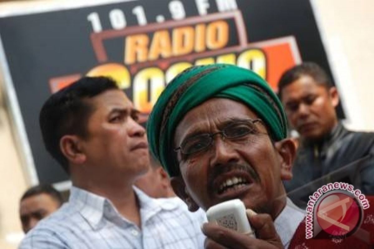 Trio Macan Batal Konser di Bandung