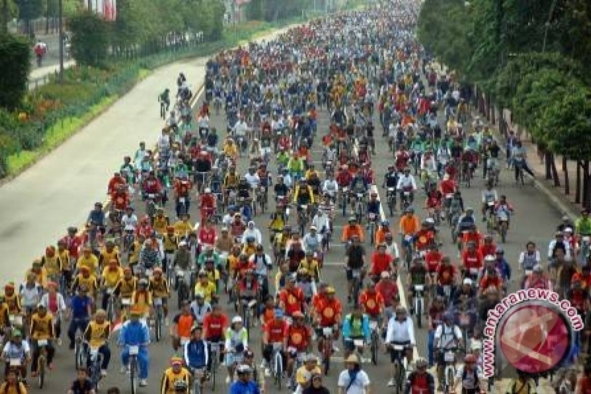 Gubernur bersepeda menuju kawasan Jakabaring 