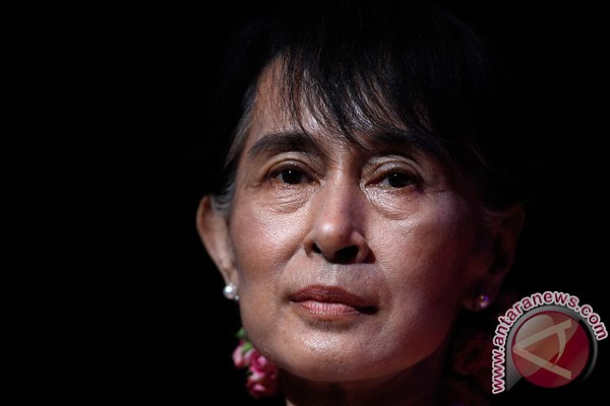 Suu Kyi minta pelonggaran sanksi Myanmar