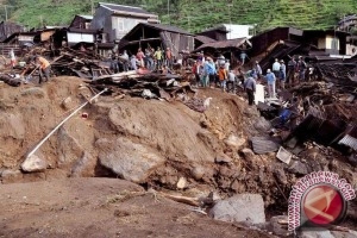 Longsor landa Sesean Toraja