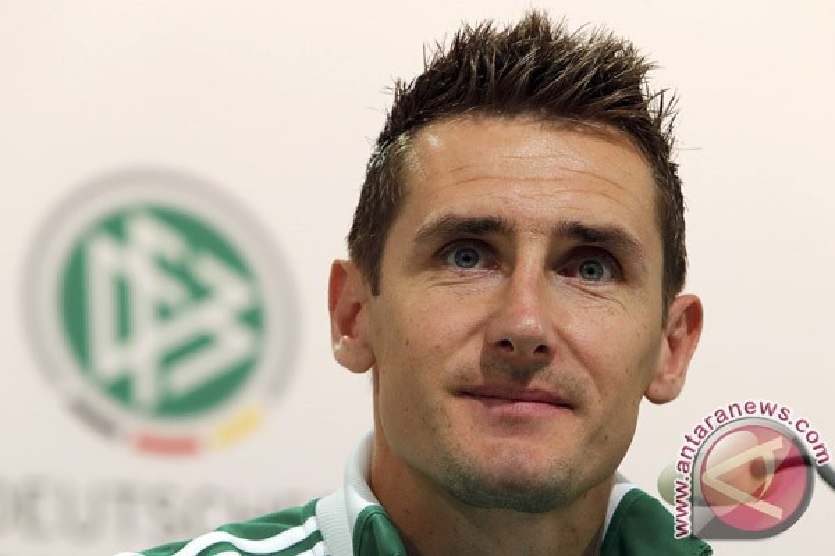 Klose ingin pecahkan rekor Ronaldo