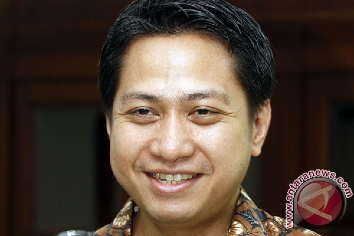 Firmanzah tegaskan dua harga BBM solusi terbaik