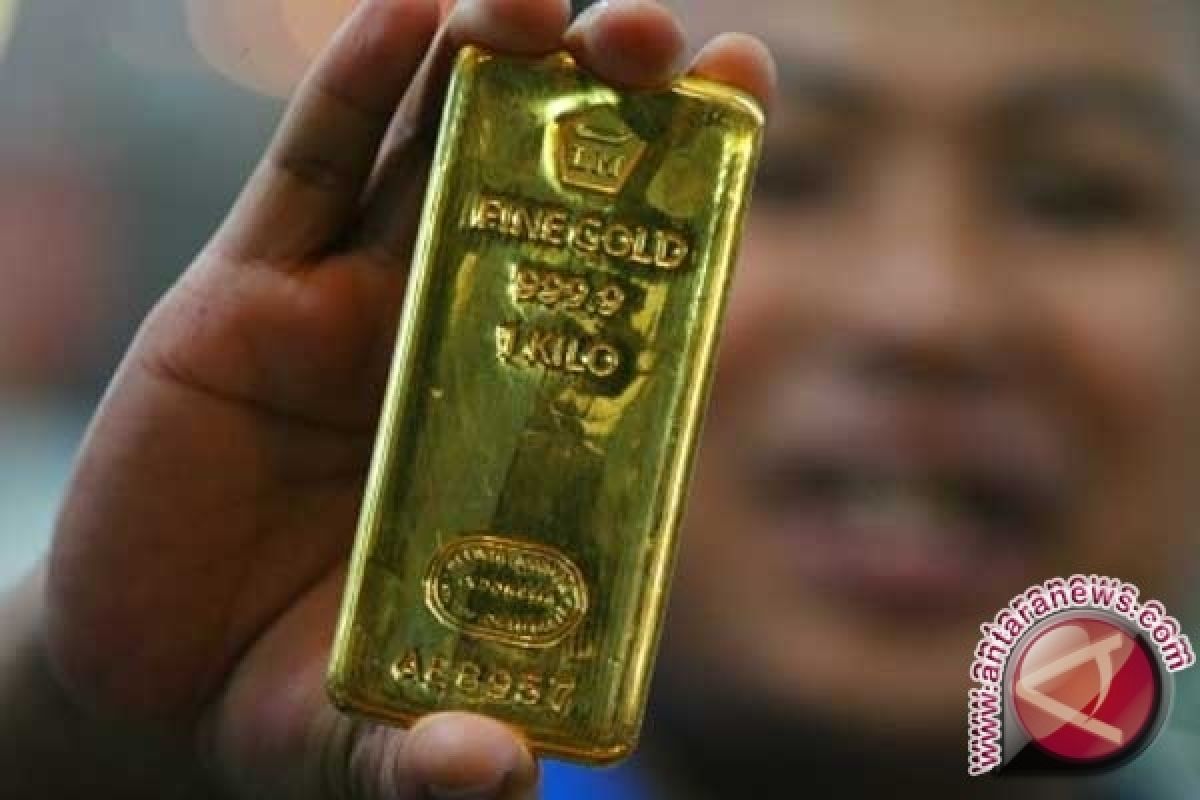 Emas naik didukung pelemahan dolar AS dan penurunan ekuitas