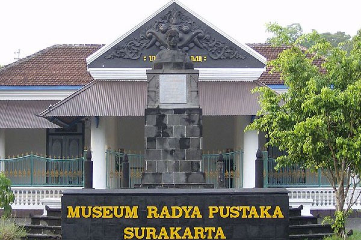 Radya Pustaka museum tertua di Indonesia direnovasi