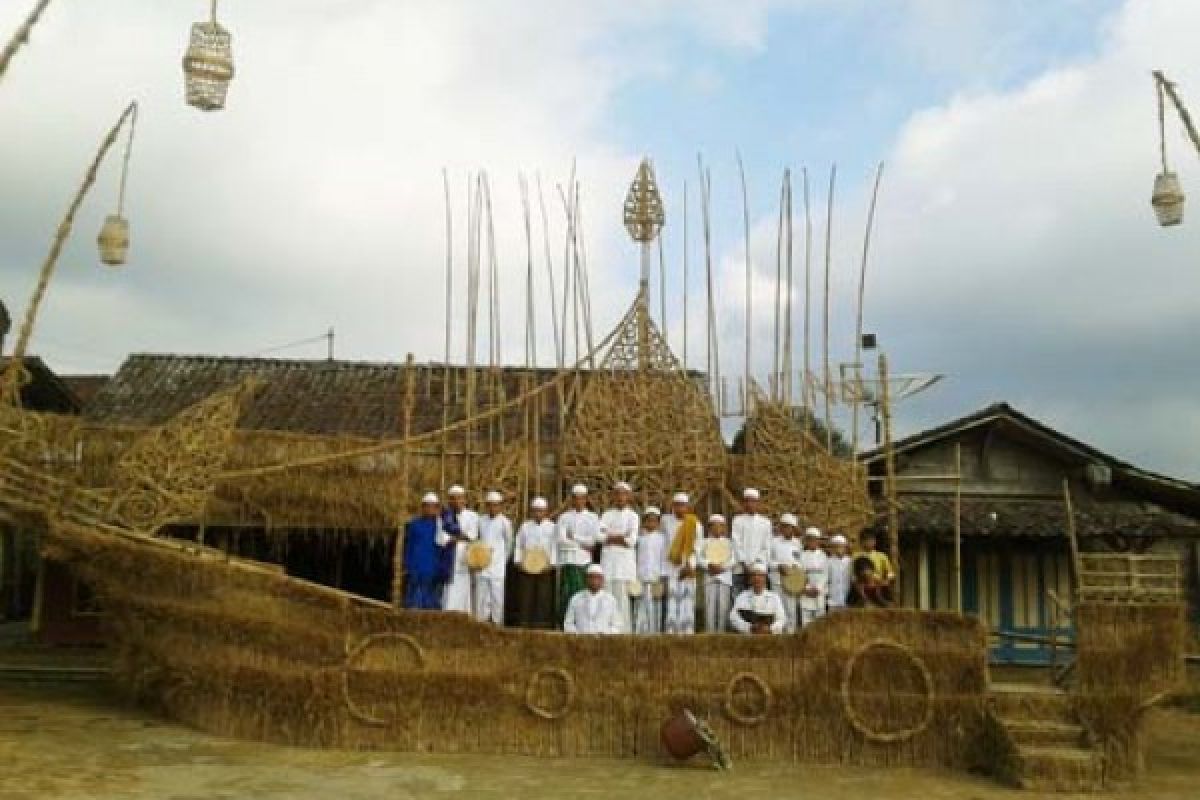 Mau Masuk  Komunitas Lima Gunung?