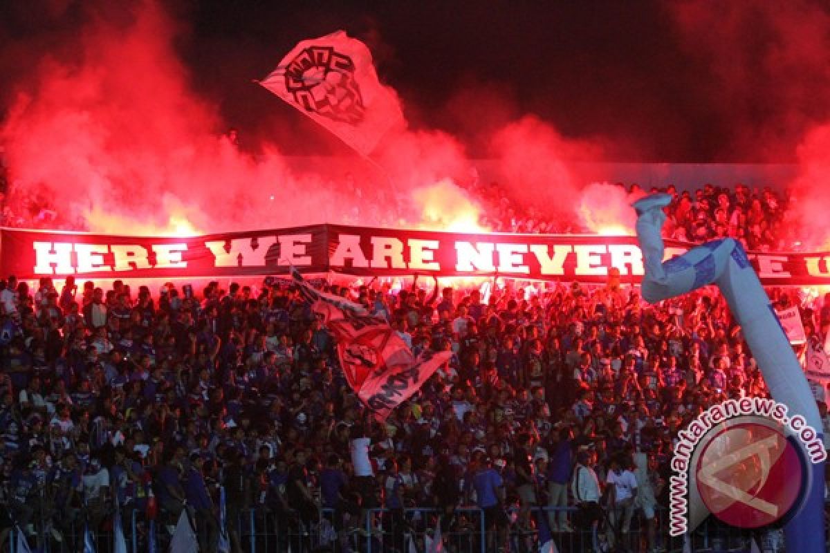 Jadwal dan klasemen Indonesia Super League 2012/2013