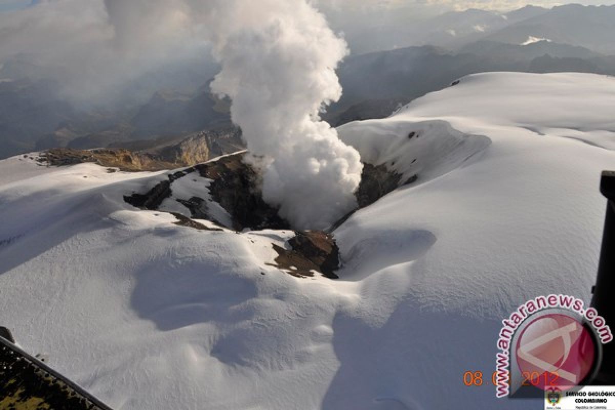 Warga Kolombia dekat gunung berapi Nevado del Ruiz enggan dievakuasi