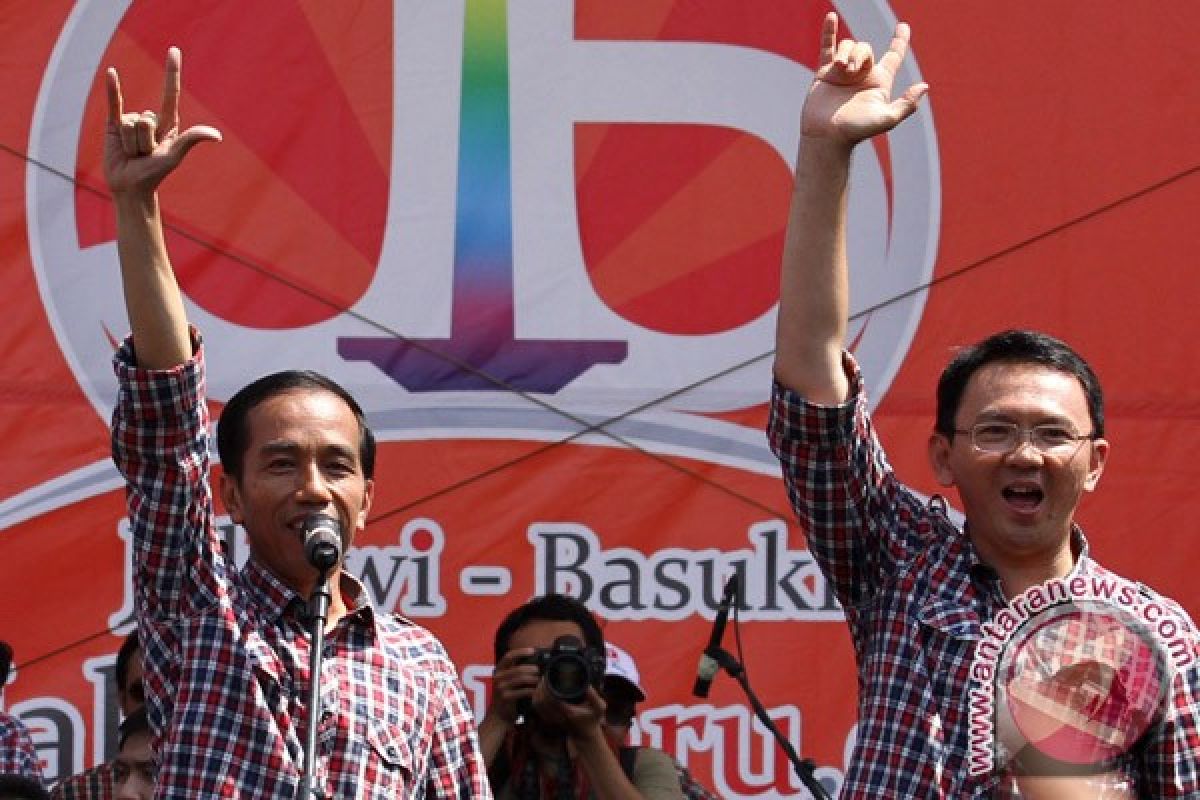 Jokowi pledges to start Jakarta development from slum areas 