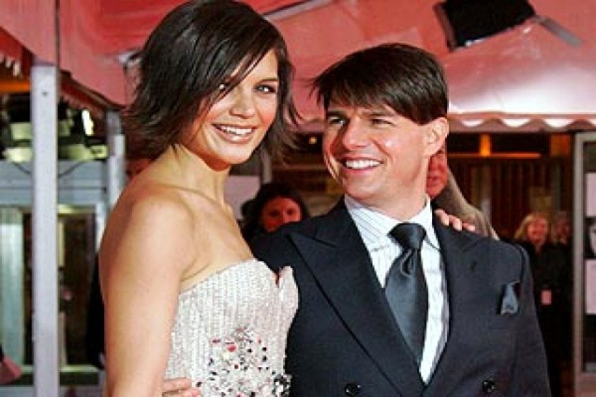 Tom Cruise, Katie Holmes eye settlement