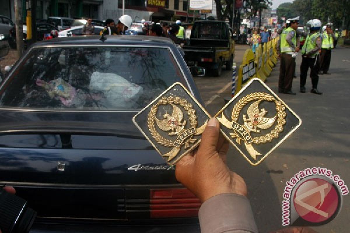 Tokoh masyarakat Karawang tertipu dijanjikan jadi caleg