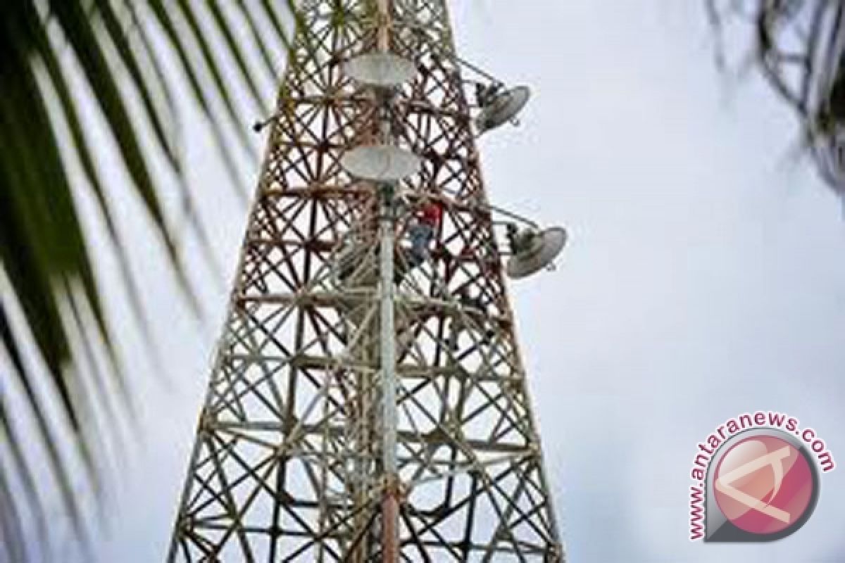 Sebagian tower telekomunikasi berdiri tanpa izin