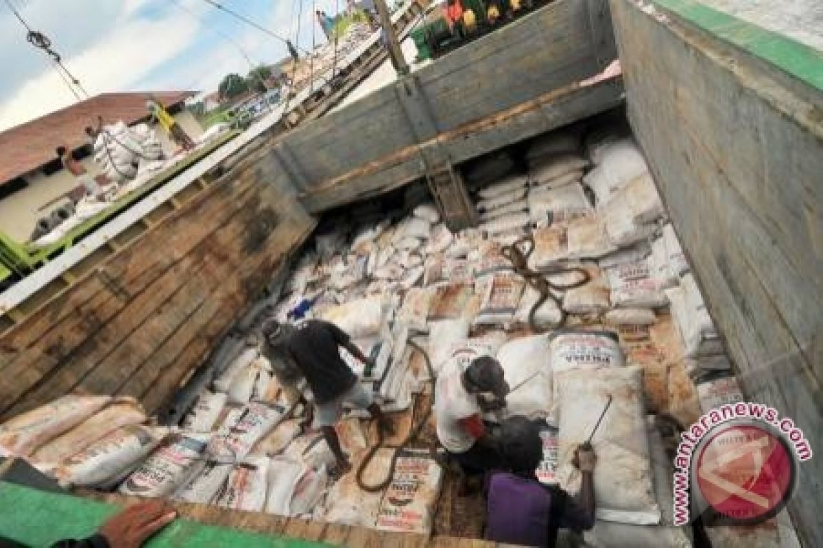 Penyaluran Pupuk Bersubsidi Terhambat Kondisi Pelabuhan Kendari