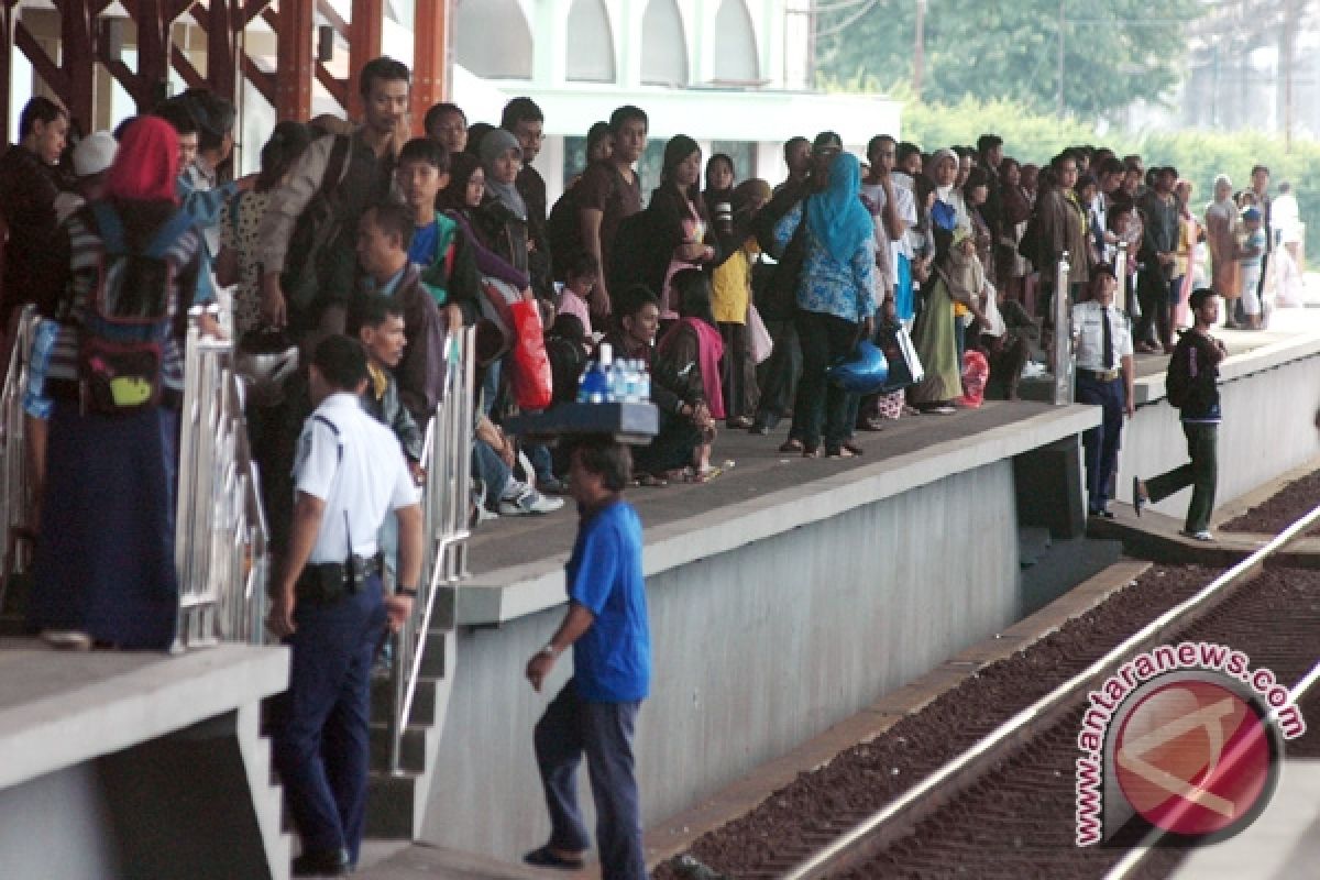 Stasiun Tugu Yogyakarta masih dipadati pemudik 