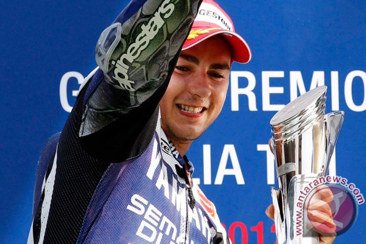 Lorenzo finish tercepat di Le Mans, Rossi kedua