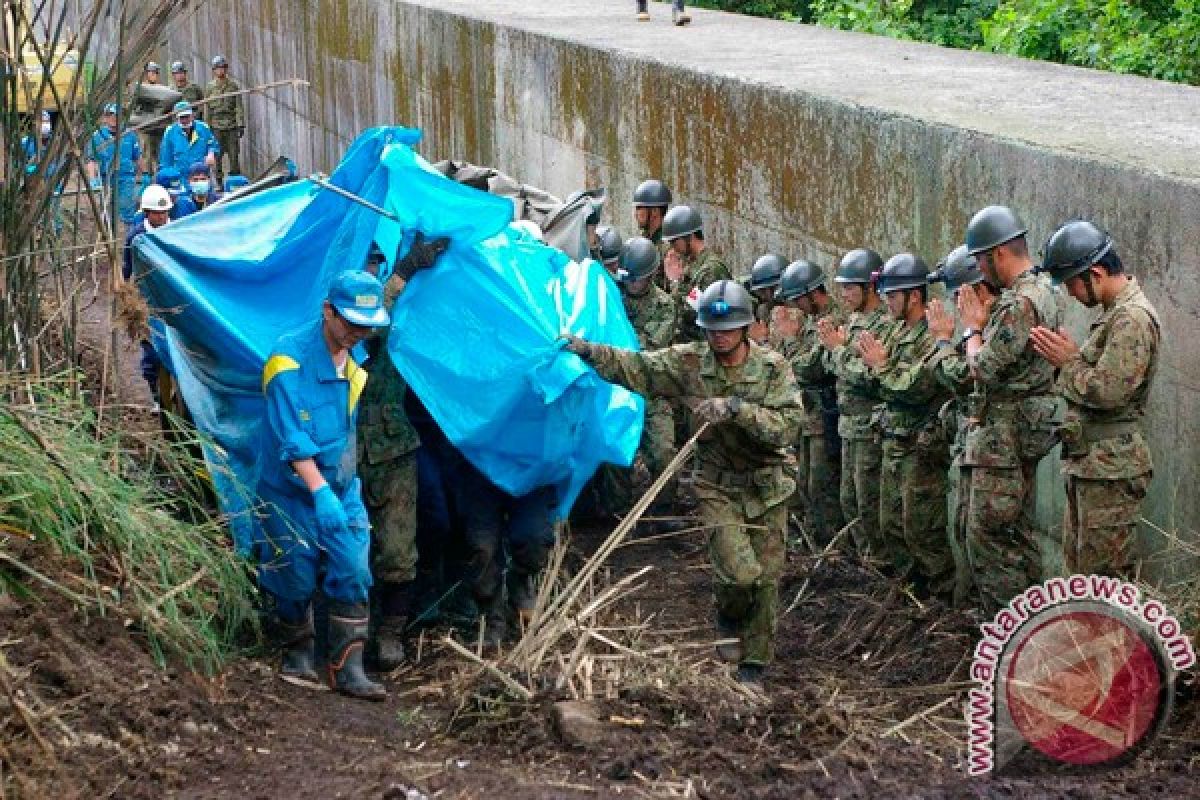 Hujan lebat di  Kyushu Jepang sebabkan 13 orang hilang