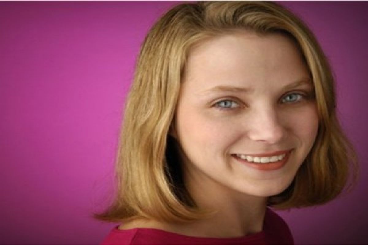 Yahoo taps former Google executive marissa mayer as CEO