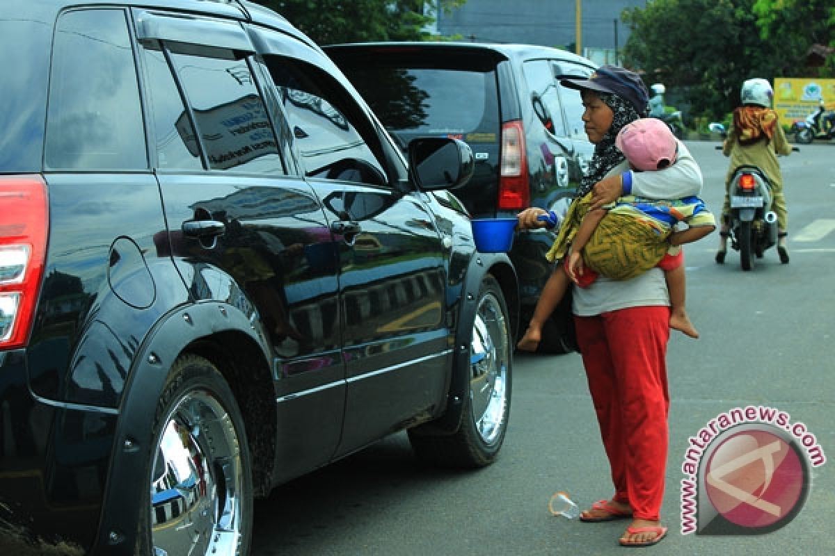 MUI imbau masyarakat selektif beri sedekah pengemis