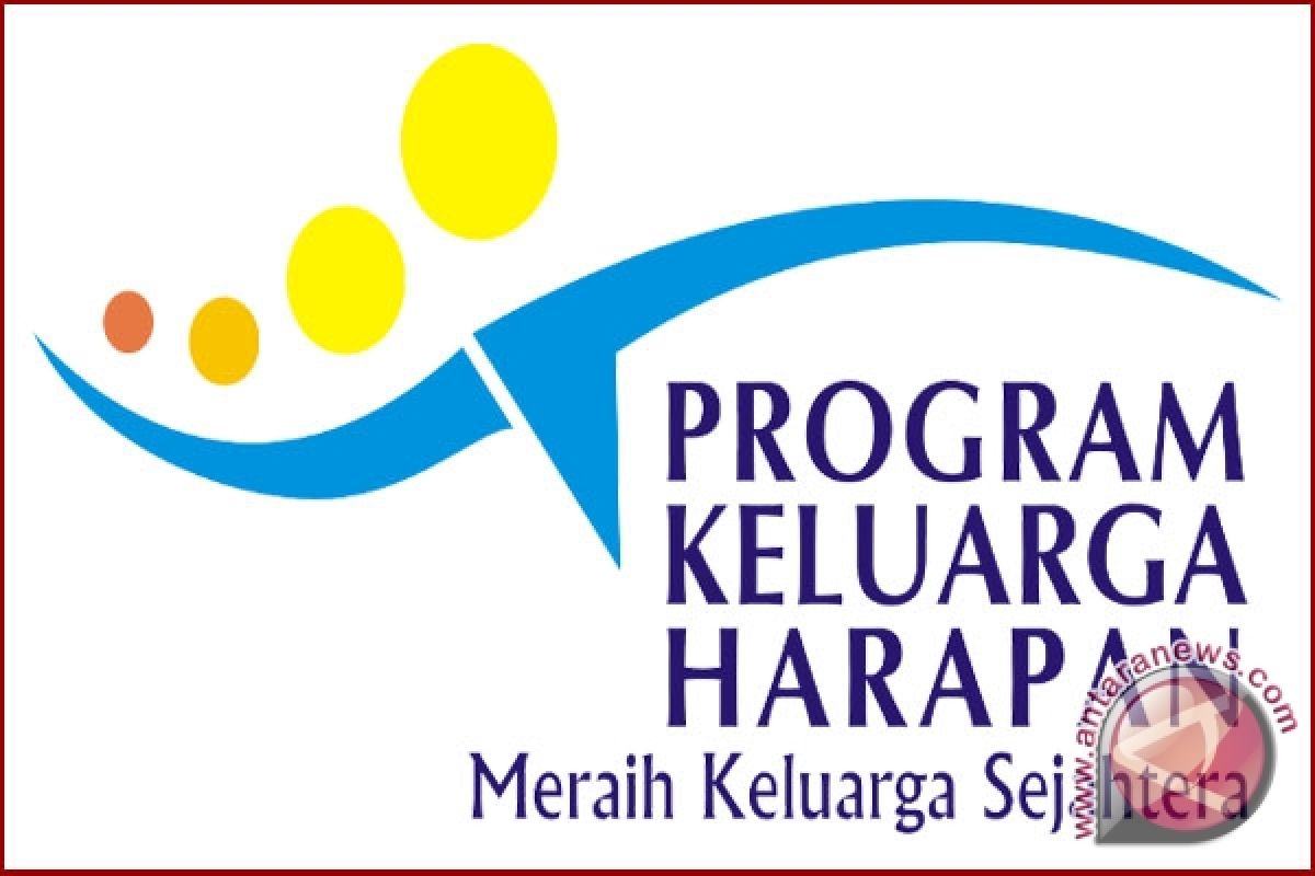 Mensos serahkan dana PKH kepada warga Palembang 