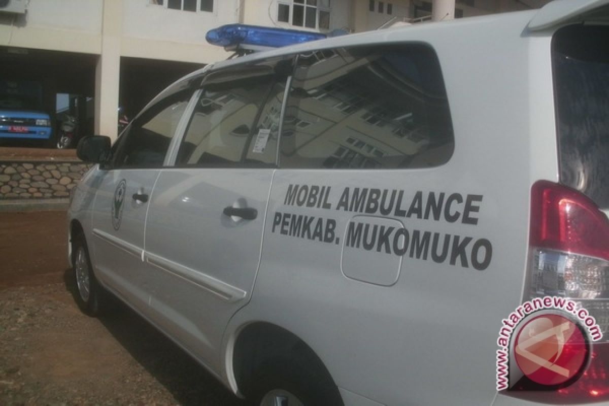 PMI Mukomuko Terima Bantuan Mobil Ambulans