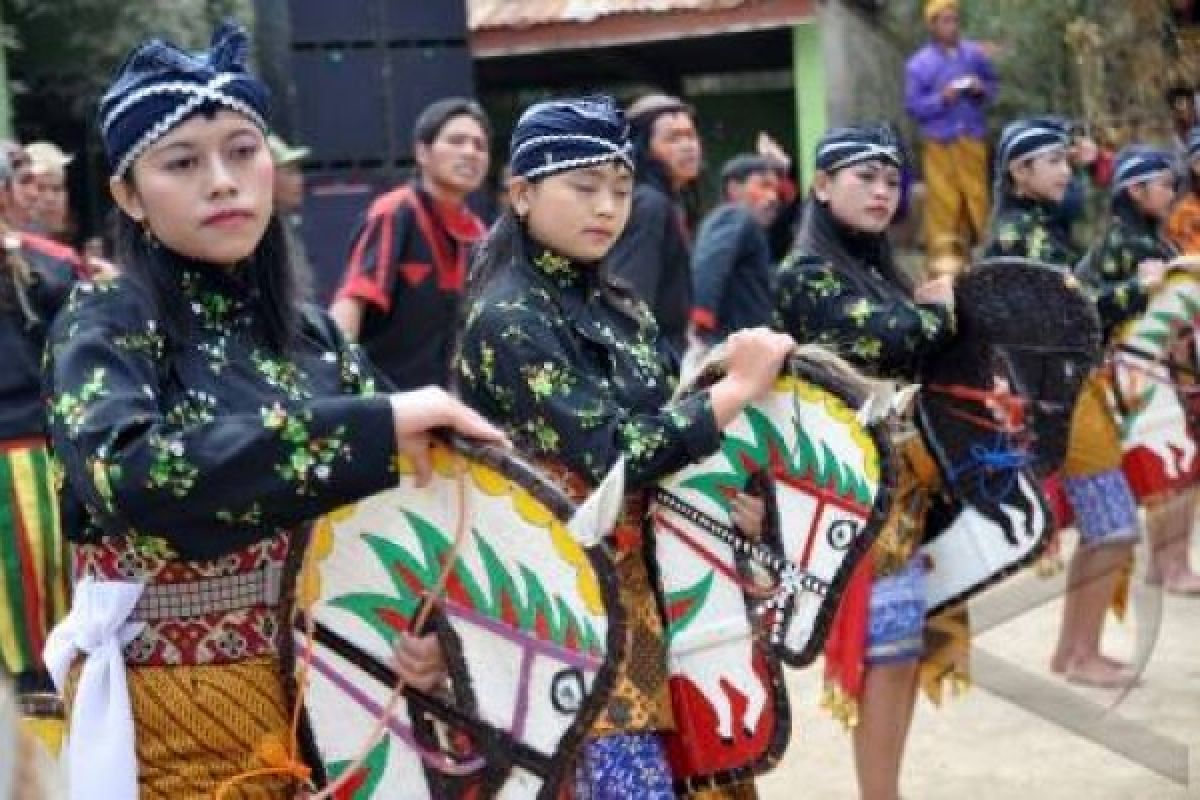 Mengenal Festival yang Tak Lepas Kalender Desa