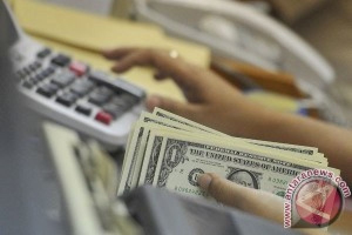 Nilai tukar rupiah bergerak melemah 14 poin